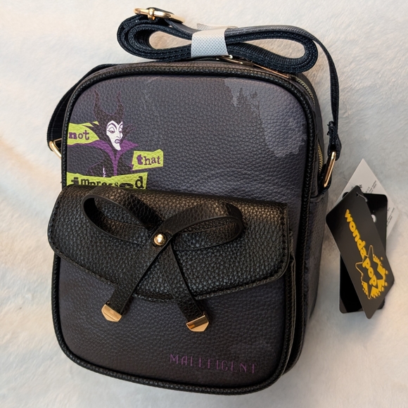 wondapop Handbags - WondaPop crossbody bag Disney Maleficent NWT